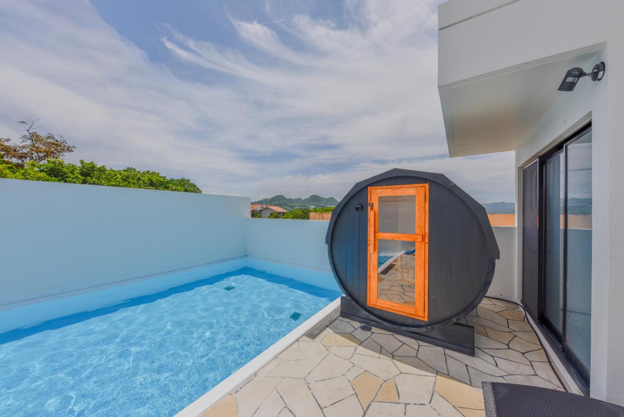 Private Pool Villa Motobu Exterior photo